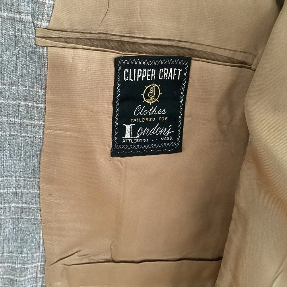 Vintage 70’s Gray/ Tan Windowpane Plaid Clipper Craft Two Button Sports Coat 38